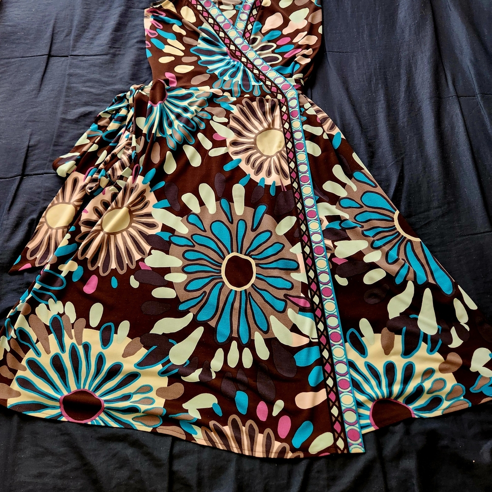 Donna Morgan Floral Wrap Dress with Blue and Brown Pattern